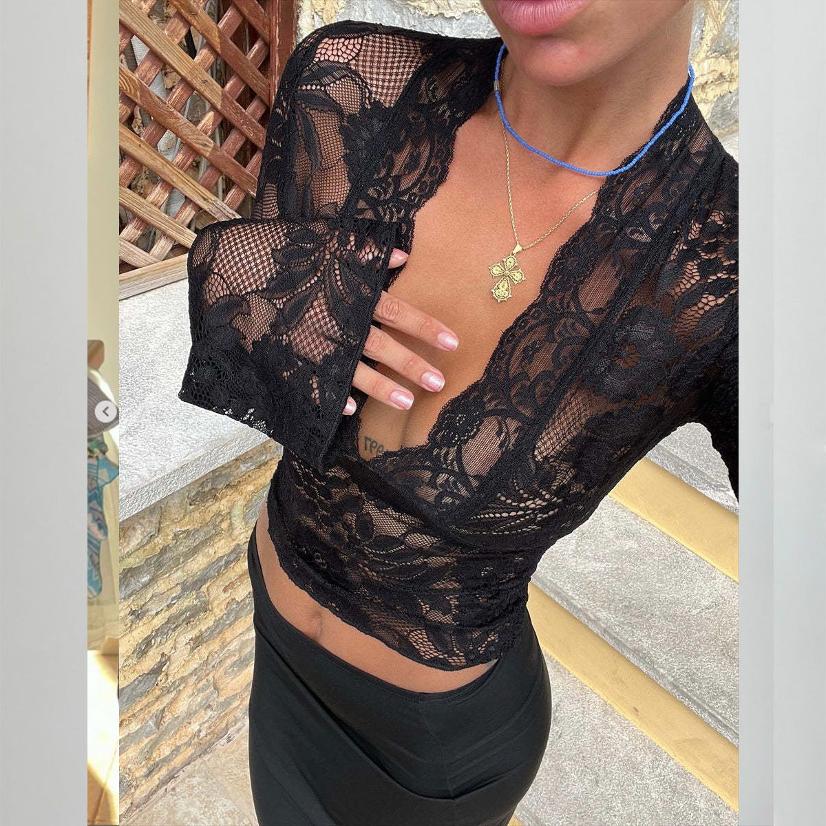 Sexy deep V slim fit versatile long sleeved lace top for women